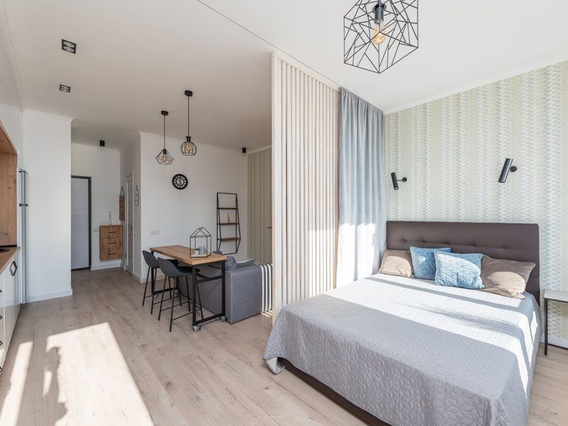 Estudi lluminós per llogar a Girona